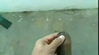 استمناء على الرصيف ينتهي بقذف متفجر بحضور فتاة مشاهدة