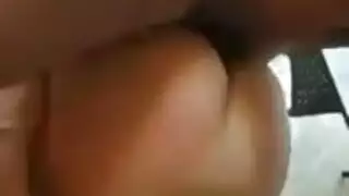 زانية وقحة تُهان بجنس شرجي عنيف وعملية صفع