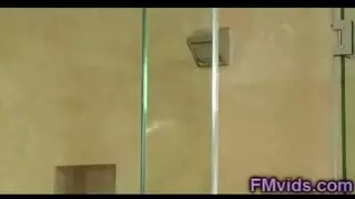 جنس صعب في الحمام وتدليك بالزيت مع نجمات البورنو