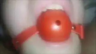 لعبة ذاتية خشنة: فتاة مصرية تضرب فرجها وتصرخ من اللذة