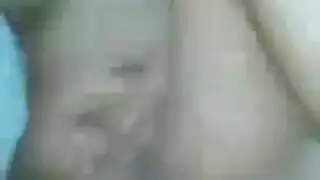 سيدة السمين، رايلي سامي هي أول النشوة الشرجية الأولى مع رجل أسود من حيها