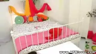 جلسة جنس صريحة مع أثداء كبيرة