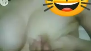 مكالمة أسماء الإباحية: شرموطة هاردكور تتفجر على الكاميرا