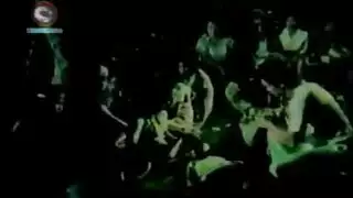 مص عميق للرقبة وضرب طيزها الضيقة بقضيب كبير