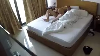 العلاقة السرية مع زوج الام