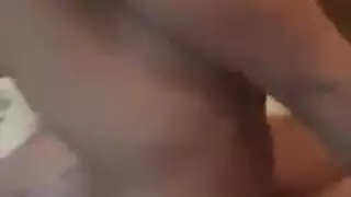 ممثلة البورن الآسيوية تعلم كيفية الاستمناء بسدادات الشرج