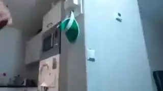 صديقتان تمارسان الجنس وتنتهيان بقذف ساخن على الوجه