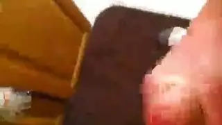 ترحيب جارتين: امرأتان تستكشفان أجساد بعضهما في فيلم إباحي صريح